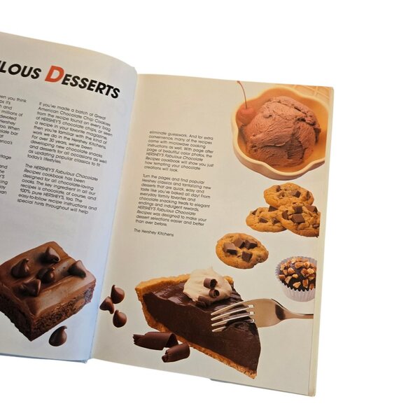 Vintage Hersheys Fabulous Desserts Cookbook 1990 Hardcover Recipe Book - Picture 9 of 16